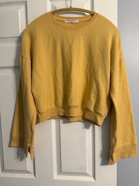 Project Social T Women’s l Cropped Crewneck Sweatshirt